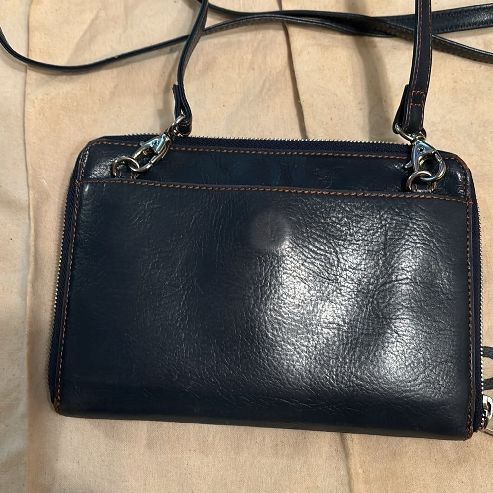 Hobo Wallet With Removable Strap - image 2